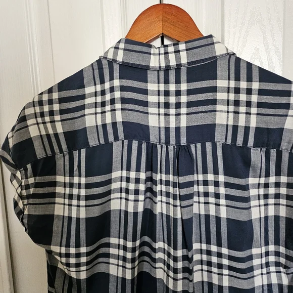 KÜHL Women's Plaid Button Down Shirt Small Blue White Lightweight Top. - Picture 5 of 12